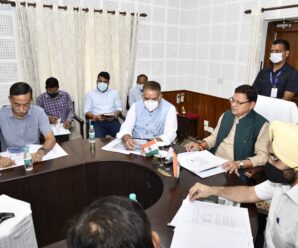 Under the chairmanship of Chief Minister Pushkar Singh Dhami, a meeting of the high level committee regarding Sainik Dham was organized at the camp office at the Chief Minister’s residence.