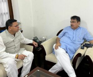 CM Pushkar Singh Dhami meets Union Road Transport and Highways Minister Nitin Gadkari, discusses the development plans of the state.