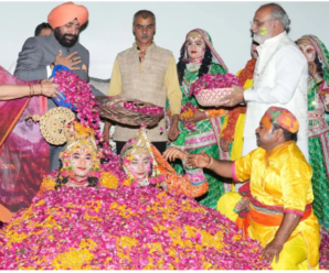 Holi of flowers played at Raj Bhavan, Governor Lieutenant General Gurmeet Singh congratulated the people of the state